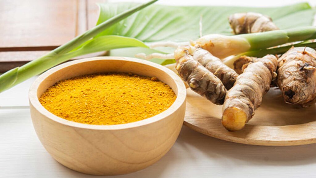 Turmeric-Powder-Its-Usages-On-Your-Face-and-Skin-on-architectureslab