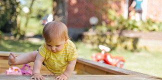 Tips-To-Help-Your-Baby-with-Exploring-Their-Surroundings-on-architectureslab