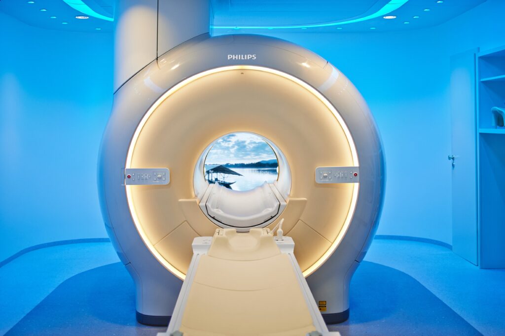 open MRI machine Image